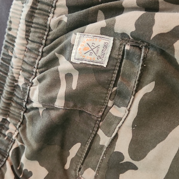 Mens Rumors camo print pants, size Medium - Picture 7 of 7